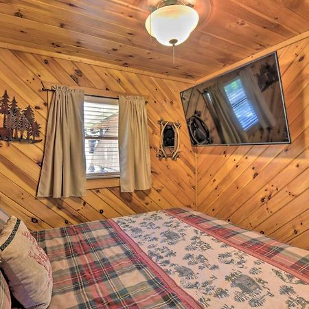 Helen Cabin With Deck And Hot Tub Less Than Half Mi To Main St Exterior foto